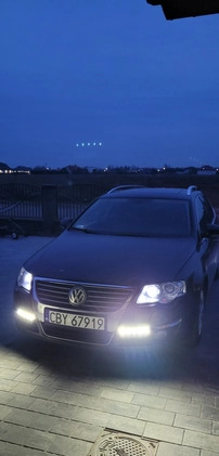 Volkswagen Passat cena 18750 przebieg: 393600, rok produkcji 2007 z Golina małe 301